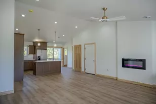 533 Boorman Ct, Mauston, WI 53948 - Photo 6