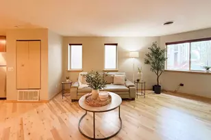 311 N Hancock St, Madison, WI 53703 - Photo 2