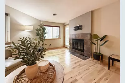 311 N Hancock Street #131, Madison, WI 53703 - Photo 8