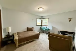 2250 N 103rd St, Wauwatosa, WI 53226 - Photo 28