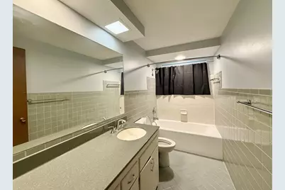 2250 N 103rd Street, Wauwatosa, WI 53226 - Photo 32