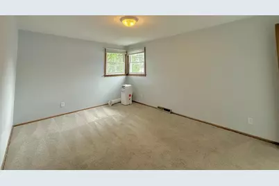 2250 N 103rd Street, Wauwatosa, WI 53226 - Photo 22