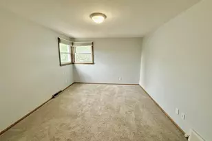 2250 N 103rd St, Wauwatosa, WI 53226 - Photo 24