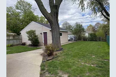 2250 N 103rd Street, Wauwatosa, WI 53226 - Photo 6