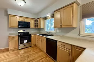 2250 N 103rd St, Wauwatosa, WI 53226 - Photo 14
