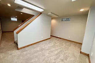 2250 N 103rd St, Wauwatosa, WI 53226 - Photo 34