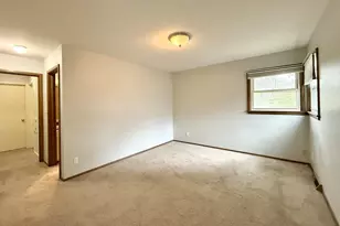 2250 N 103rd St, Wauwatosa, WI 53226 - Photo 22