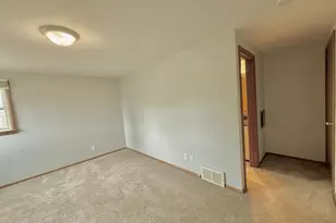 2250 N 103rd St, Wauwatosa, WI 53226 - Photo 20