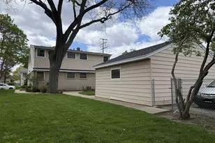 2250 N 103rd St, Wauwatosa, WI 53226 - Photo 4