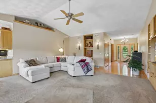 3167 Lorrabud Ln, Sun Prairie, WI 53590 - Photo 8