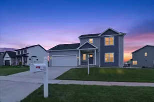 513 Water Tower Dr, Marshall, WI 53559 - Photo 2