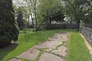 515 N Pearl St, Janesville, WI 53548 - Photo 2