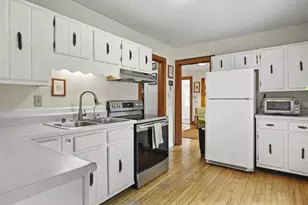 2210 Lafollette Ave, Madison, WI 53704 - Photo 8