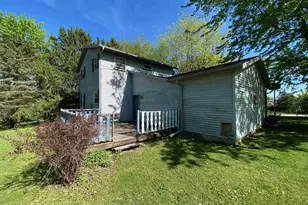 400 Linda Rd, Mount Horeb, WI 53572 - Photo 2