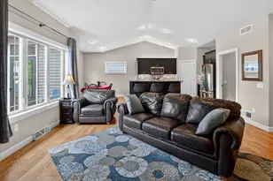 1007 Tara Ln, Waunakee, WI 53597 - Photo 6