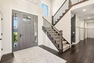 6438 Irving Dr, Sun Prairie, WI 53590 - Photo 6