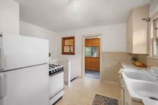 113 Van Deusen St, Madison, WI 53715 - Photo 18