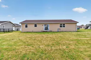 2411 S Terrace St, Janesville, WI 53546 - Photo 20