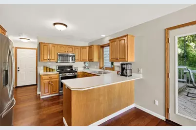 10 Rylant Circle, Madison, WI 53719 - Photo 6