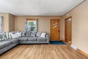 234 W Liberty St, Janesville, WI 53536 - Photo 4