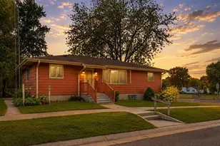 826 W Franklin St, Portage, WI 53901 - Photo 1