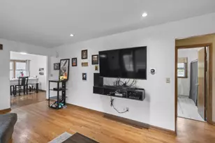 826 W Franklin St, Portage, WI 53901 - Photo 6