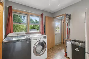 826 W Franklin St, Portage, WI 53901 - Photo 12