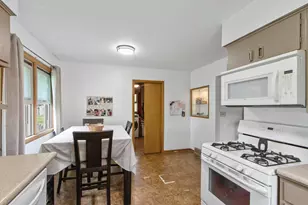 826 W Franklin St, Portage, WI 53901 - Photo 10