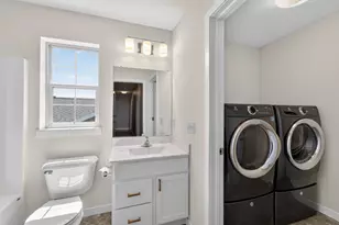 1366 N Pine St, Sun Prairie, WI 53590 - Photo 22