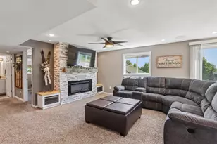 809 Brookstone Crest, Mount Horeb, WI 53572 - Photo 34
