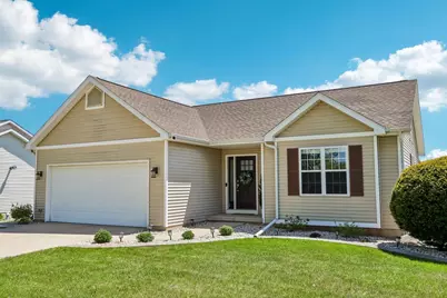 809 Brookstone Crest, Mount Horeb, WI 53572 - Photo 2