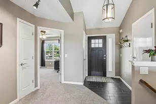 809 Brookstone Crest, Mount Horeb, WI 53572 - Photo 6