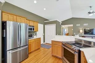 9423 White Fox Ln, Middleton, WI 53562 - Photo 6