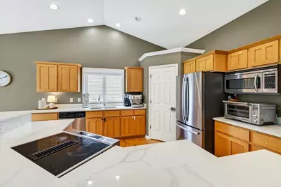 9423 White Fox Lane, Middleton, WI 53562 - Photo 4