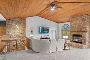 S4362 Fox Hill Cir, Baraboo, WI 53913 - Photo 10