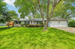 501 Avalon Rd, Columbus, WI 53925 - Photo 2