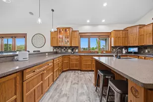 323 Wileman Dr, Edgerton, WI 53534 - Photo 12