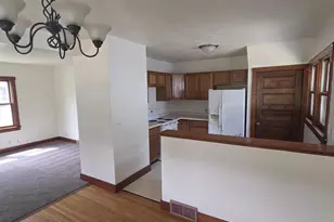 1128 W State St, Janesville, WI 53546 - Photo 4