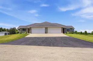 N4035 Ace Ct, Brodhead, WI 53520 - Photo 2