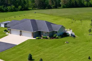 N4035 Ace Ct, Brodhead, WI 53520 - Photo 4