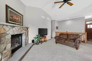 409 Coyle Pkwy, Cottage Grove, WI 53527 - Photo 6