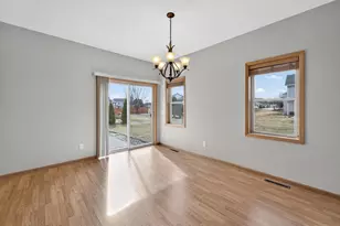 409 Coyle Pkwy, Cottage Grove, WI 53527 - Photo 16