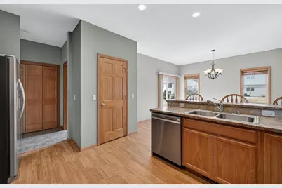 409 Coyle Parkway, Cottage Grove, WI 53527 - Photo 14