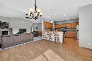 409 Coyle Pkwy, Cottage Grove, WI 53527 - Photo 8