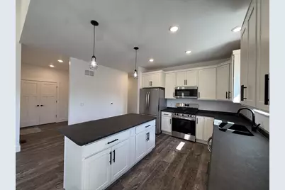 705 Mayapple Drive, Janesville, WI 53545 - Photo 10