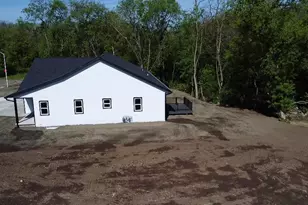 705 Mayapple Dr, Janesville, WI 53545 - Photo 38