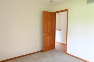 5614 N Vista Ln, Janesville, WI 53548 - Photo 12