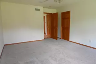 5614 N Vista Ln, Janesville, WI 53548 - Photo 10
