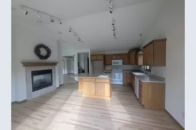 5614 N Vista Lane, Janesville, WI 53548 - Photo 2