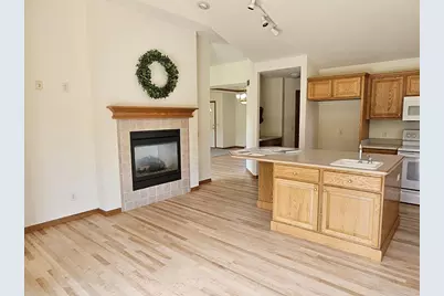 5614 N Vista Lane, Janesville, WI 53548 - Photo 6